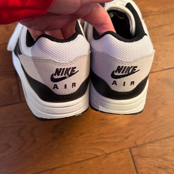 Nike White and Black Running Sneaker - Swoosh Accent - Picture 7 of 7